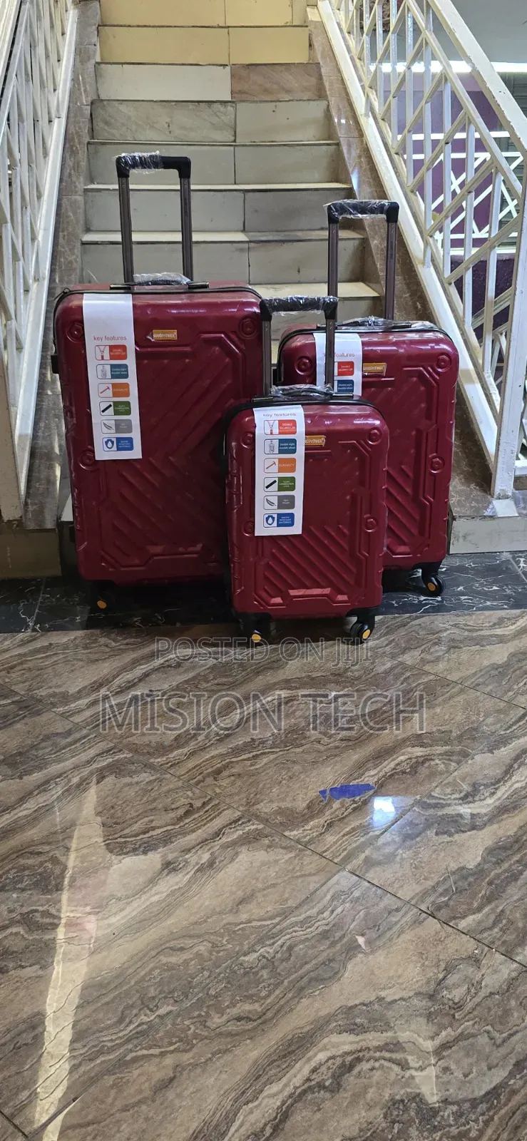 *3 In1 Luxurious Fiber Suitcase*