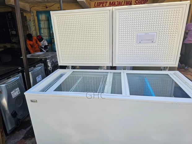 Ramtons 450l Deep Freezer (Used) White Colour - thumbnail 3