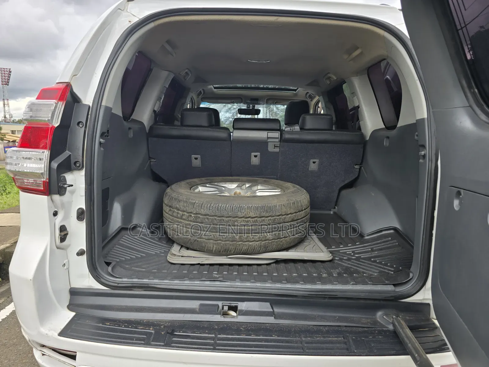Toyota Land Cruiser Prado 2.7 i 2012 White
