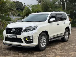 Toyota Land Cruiser Prado 2015 White