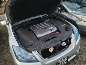 Toyota Crown 2011 Silver