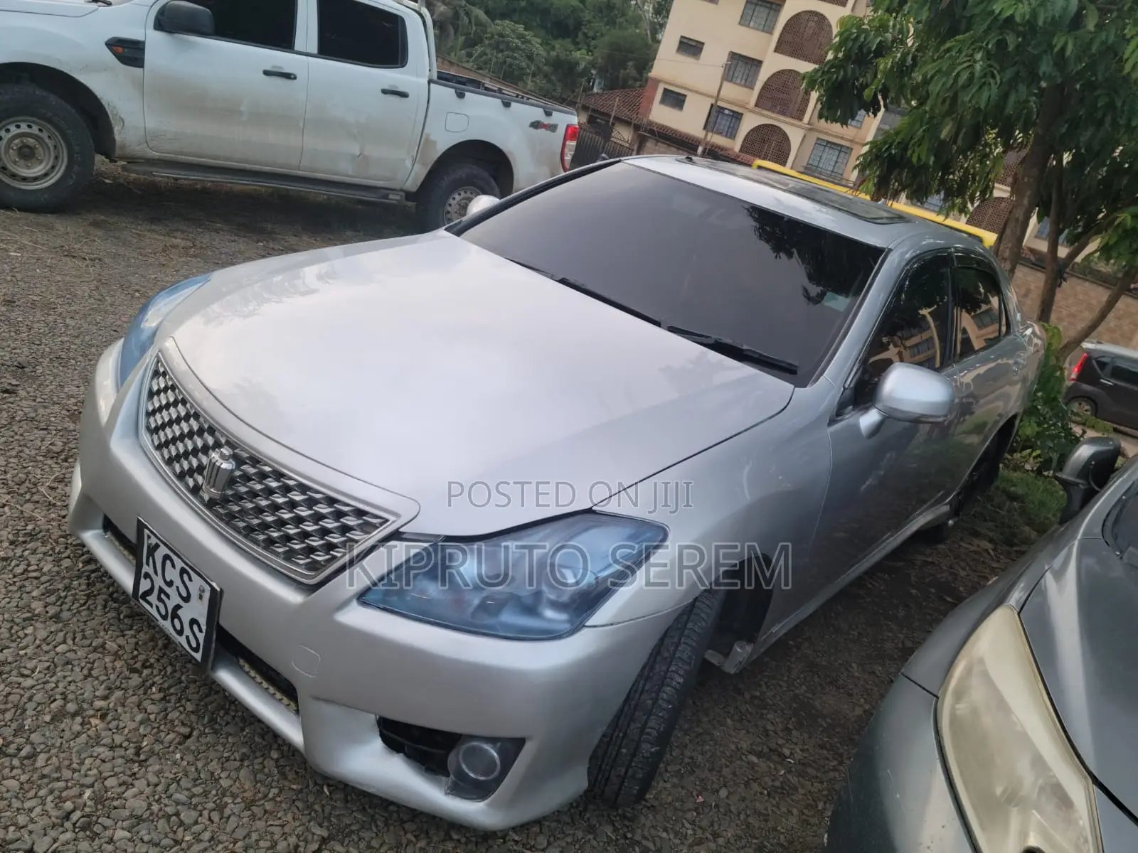 Toyota Crown 2011 Silver