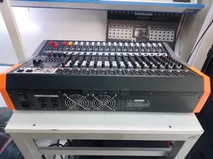 Powered 16 Ch Mixer Pro Mixer