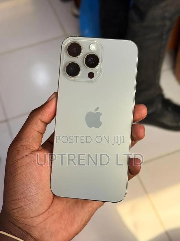 Apple iPhone 15 Pro Max 256 GB White