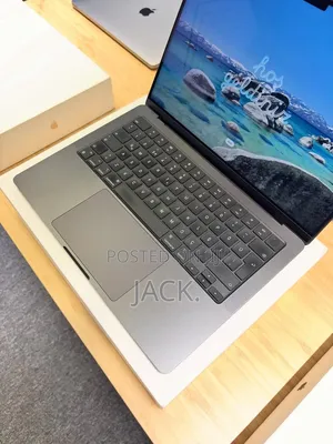 Laptop Apple MacBook Pro 2024 M4 Pro 24GB Apple M4 Pro SSD 512GB