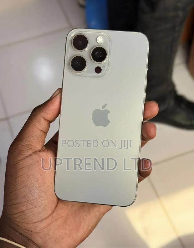 Apple iPhone 15 Pro Max 256 GB White - thumbnail 2