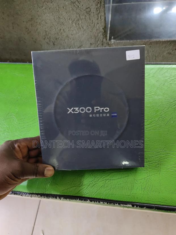 New Vivo X300 Pro 512 GB Black