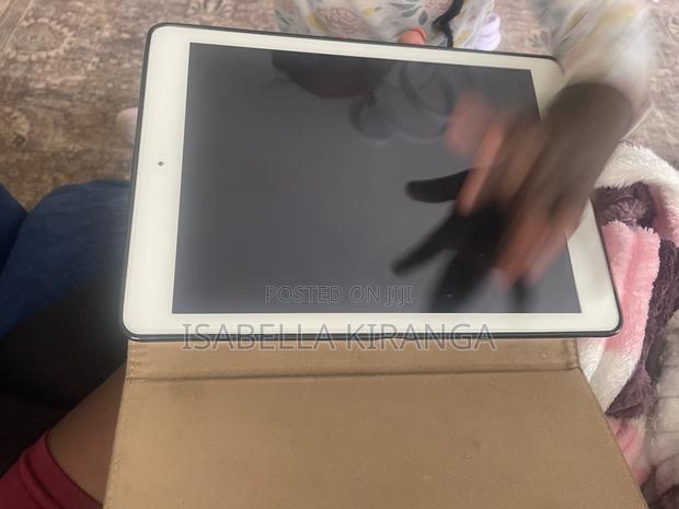 Apple iPad Air 32 GB White - thumbnail 4