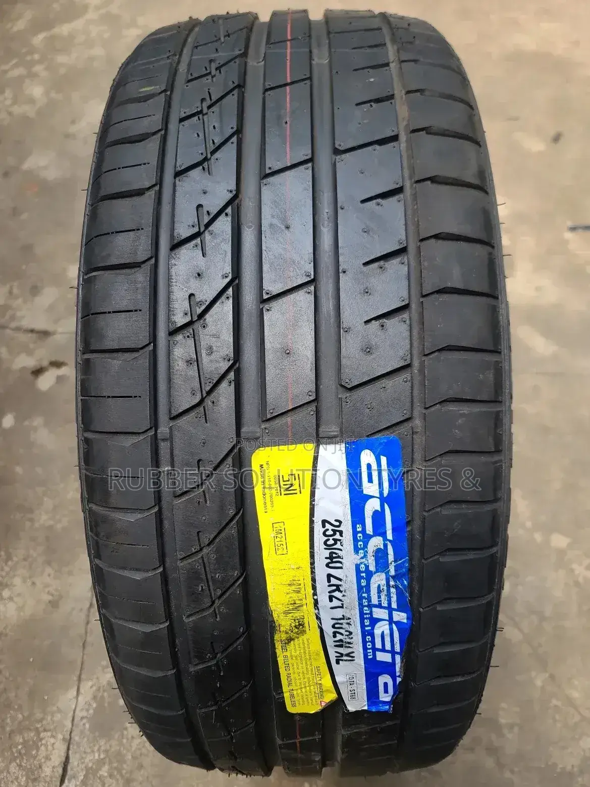 255/40r21 Accelera Tyres 102w X/L