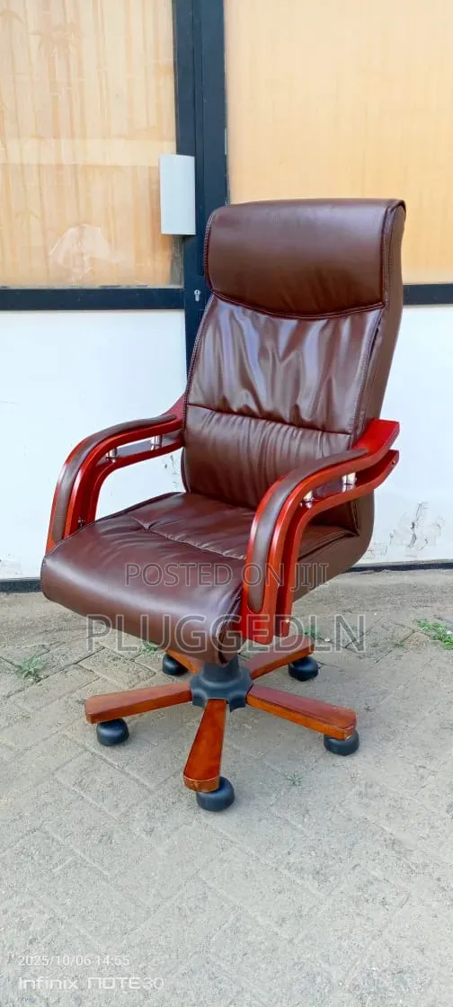 Executive Office Chair / Director's Executive Seat.