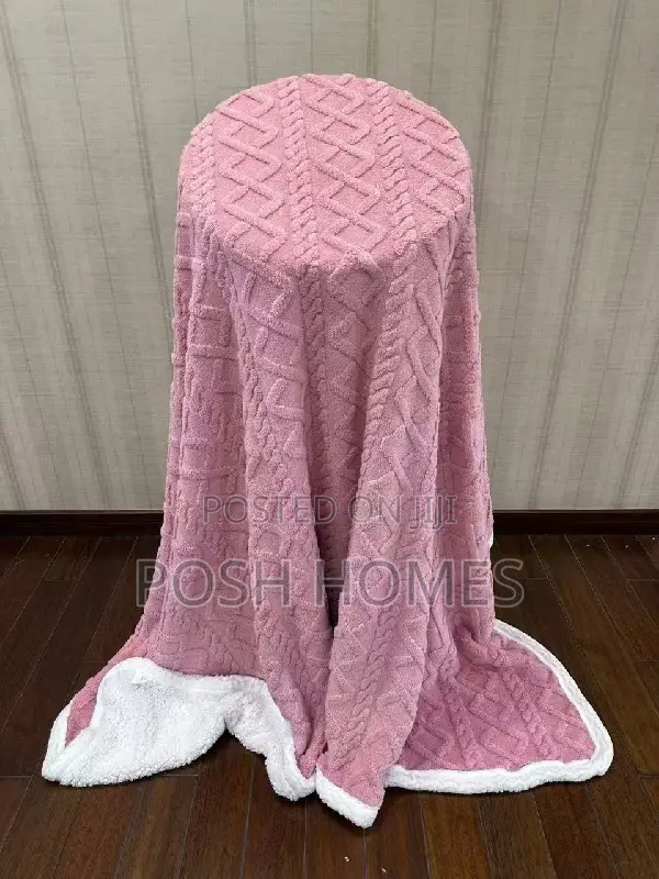 Cozy Pink Throw Blankets
