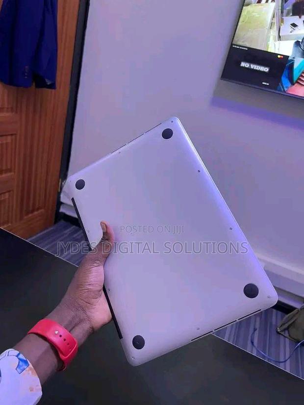 Laptop Apple MacBook Pro 2013 8GB Intel Core i5 SSD 256GB - thumbnail 2