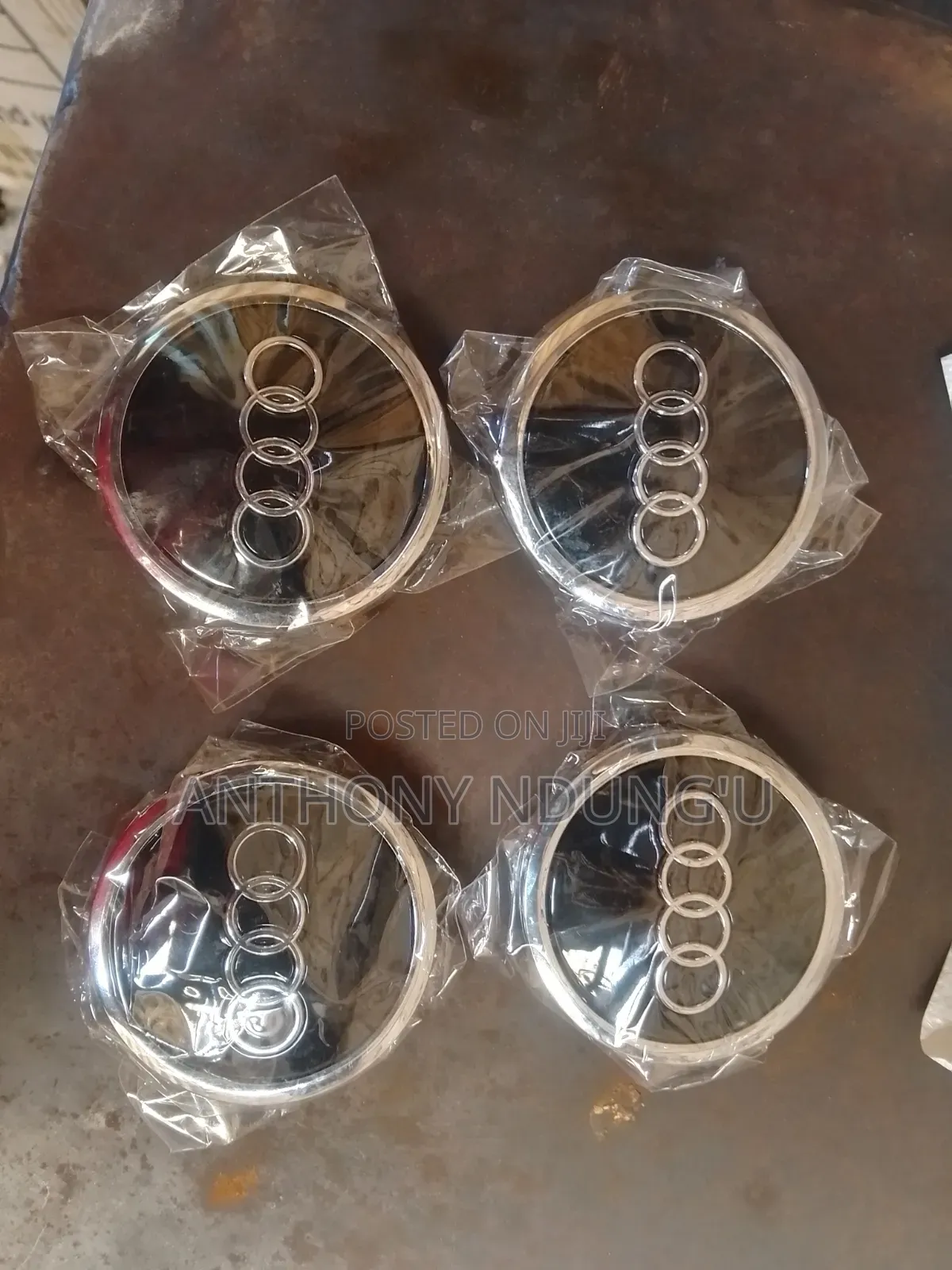 Audi Q7 Wheel Caps