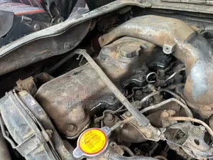 Toyota HiAce 2005 Green