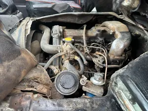 Toyota HiAce 2005 Green