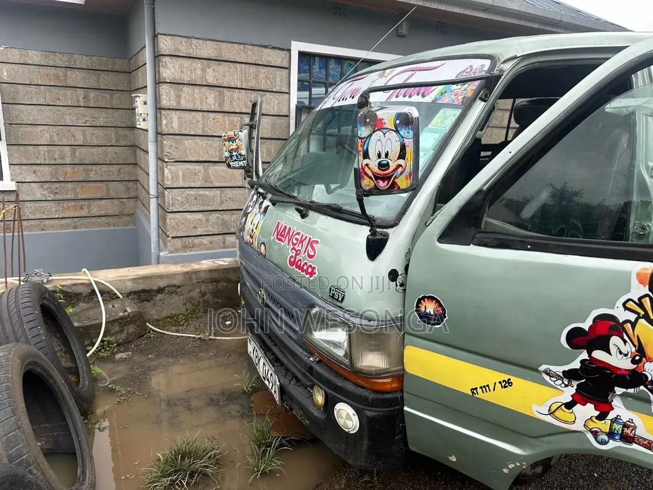 Toyota HiAce 2005 Green