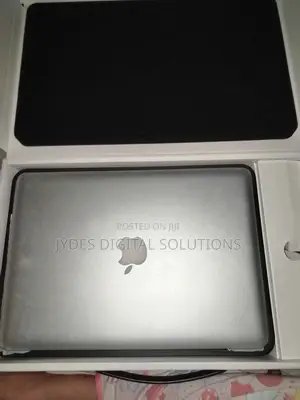Laptop Apple MacBook Pro 2012 8GB Intel Core i5 SSD 256GB