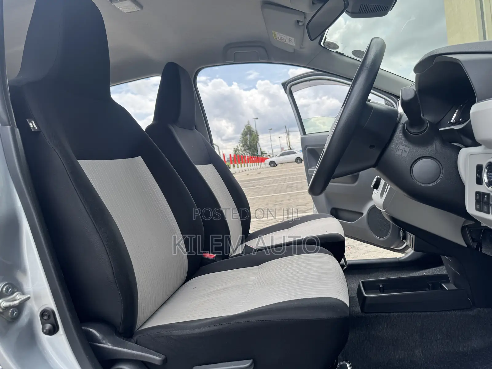 Daihatsu Mira 2019 Silver