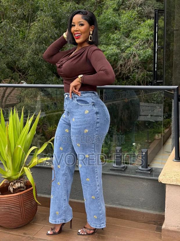 Fashion Nova Wide Leg Jeans – Premium Stretch Fit