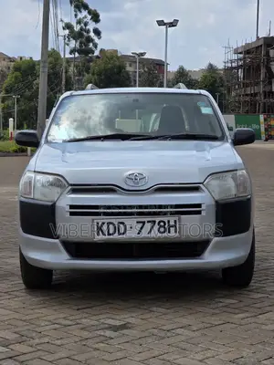 Toyota Succeed 2015 Silver