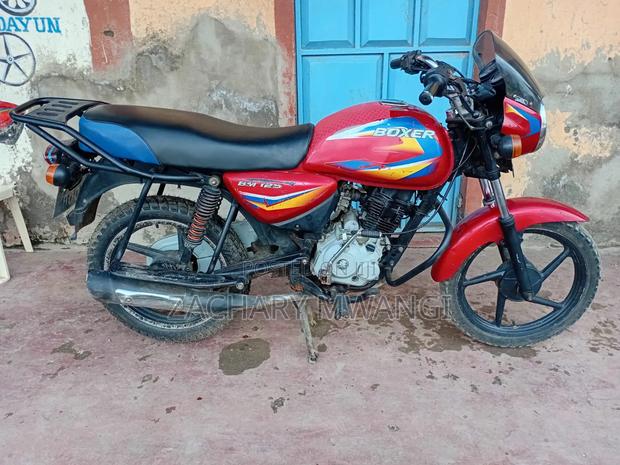 Bajaj Boxer 150 UG 2021 Red