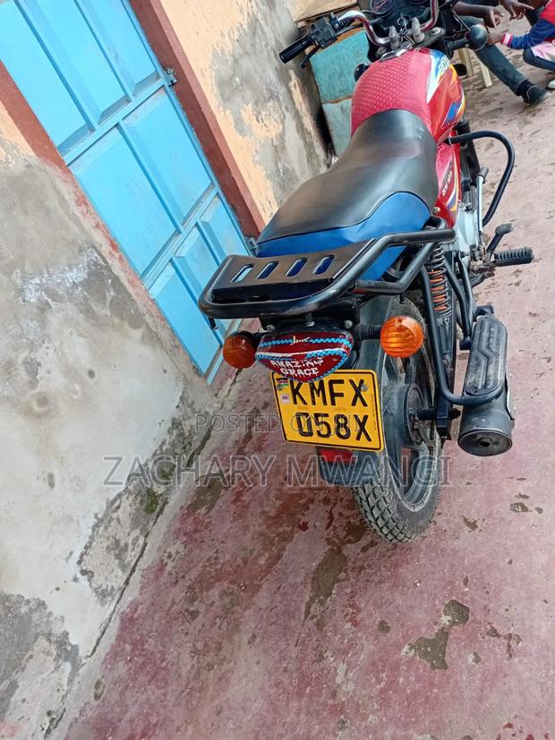 Bajaj Boxer 150 UG 2021 Red - thumbnail 3