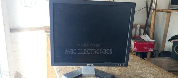 17" Dell Monitor Square - thumbnail 2