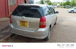 Toyota Wish 2003 Silver