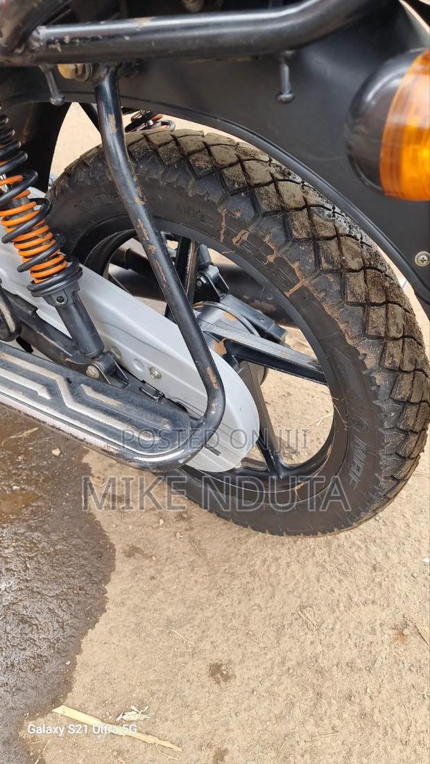 Bajaj Avenger 150 Street 2024 Red - thumbnail 4