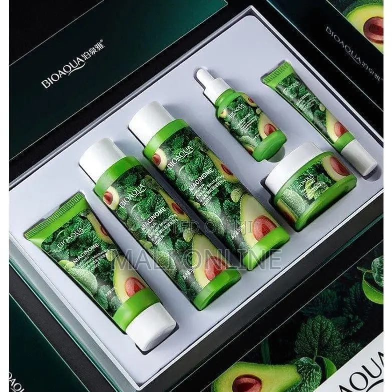 Avocado Skincare Set 6pcs Moisturizing Anti Aging Brightening Kit