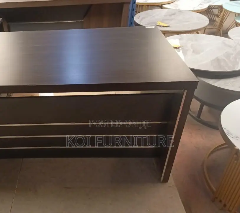 Office Desk; 1.6 Meters Learstee Executive Boss Desk