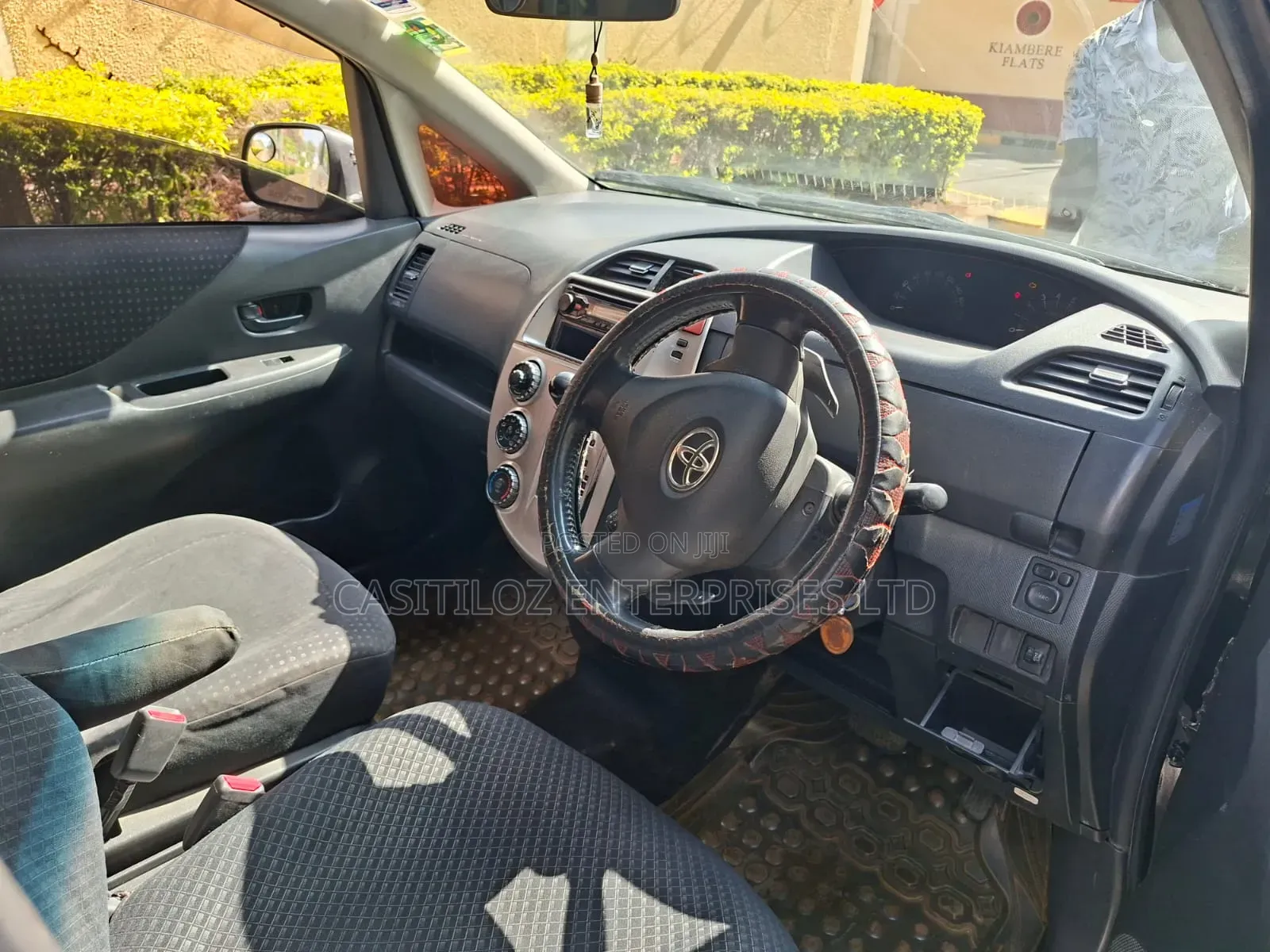 Toyota Ractis 1.5 FWD 2008 Black