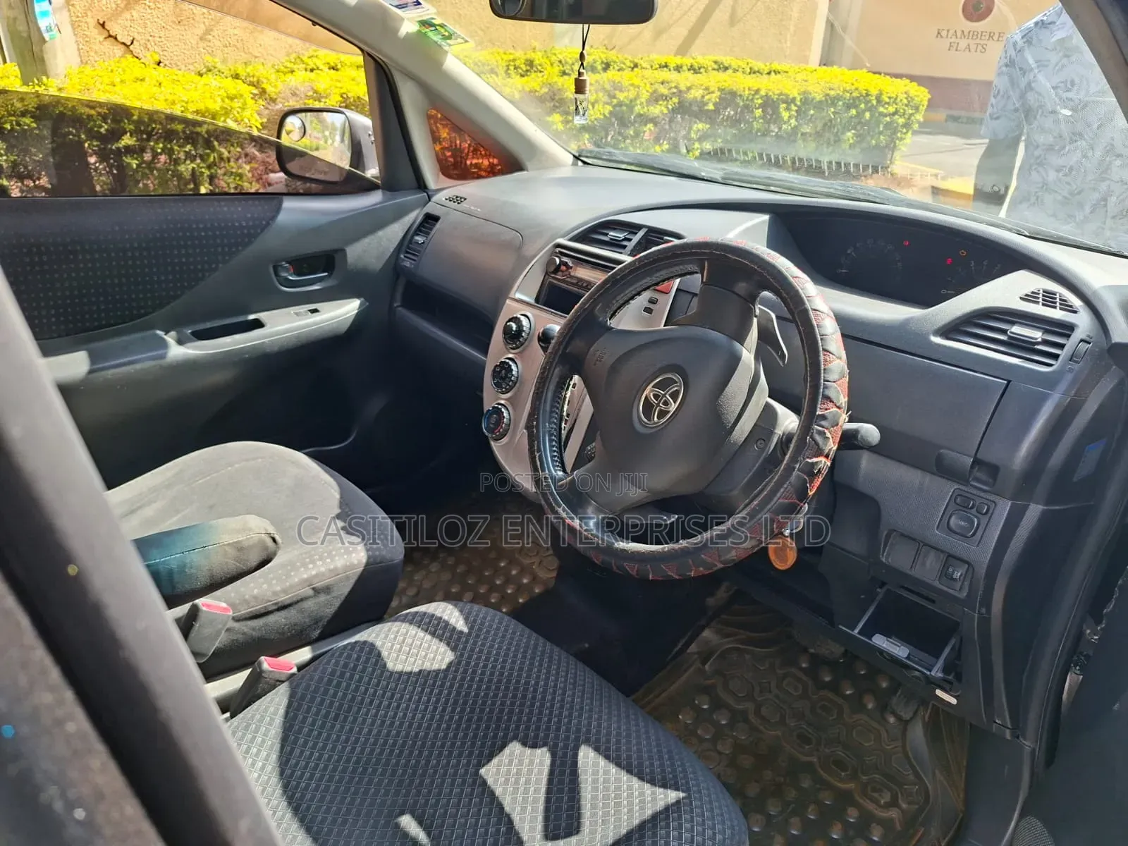 Toyota Ractis 1.5 FWD 2008 Black