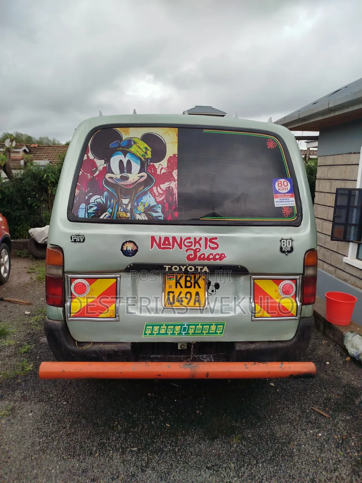 Toyota HiAce 2002 Green