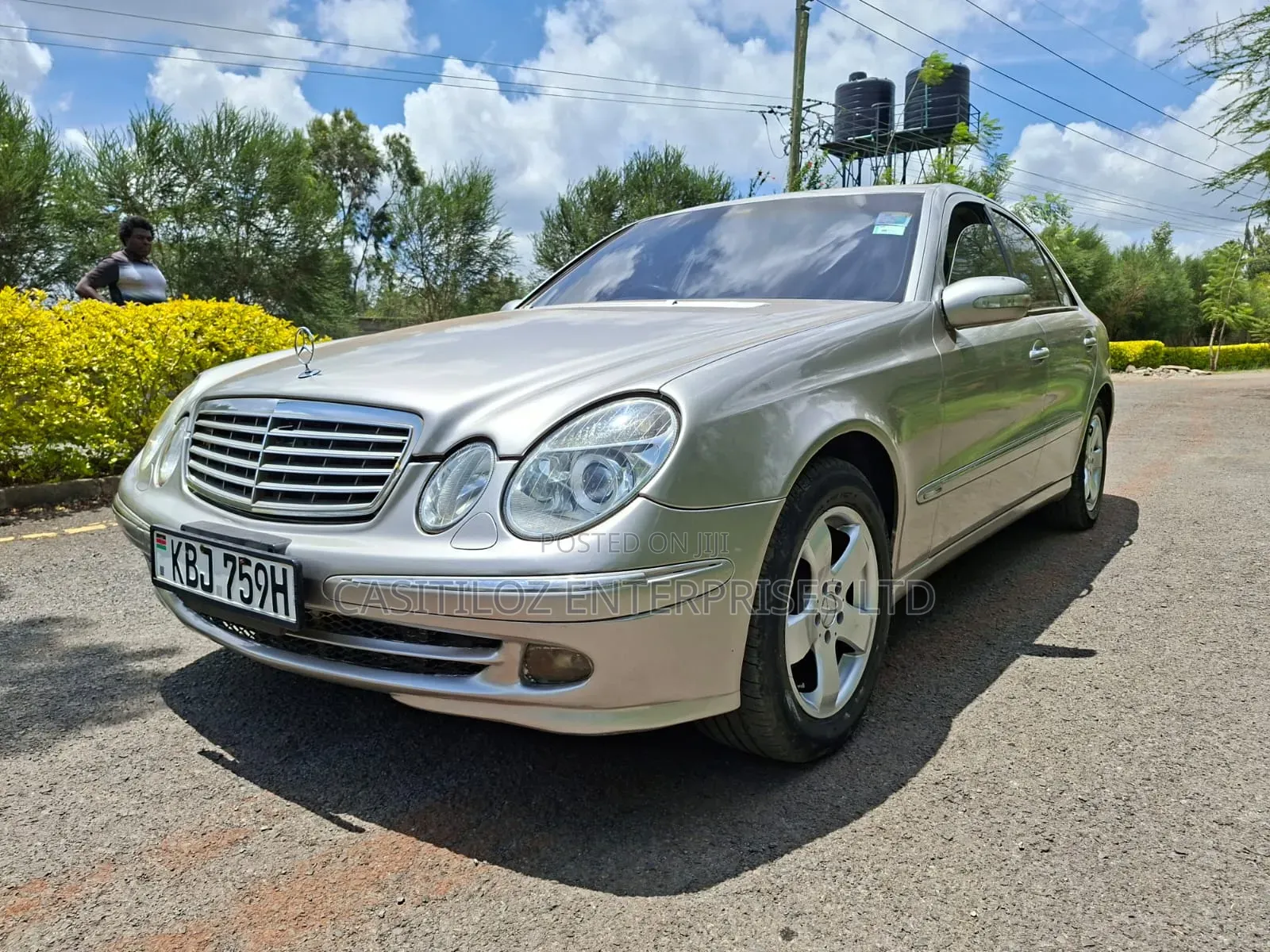 Mercedes-Benz E200 2005 Beige
