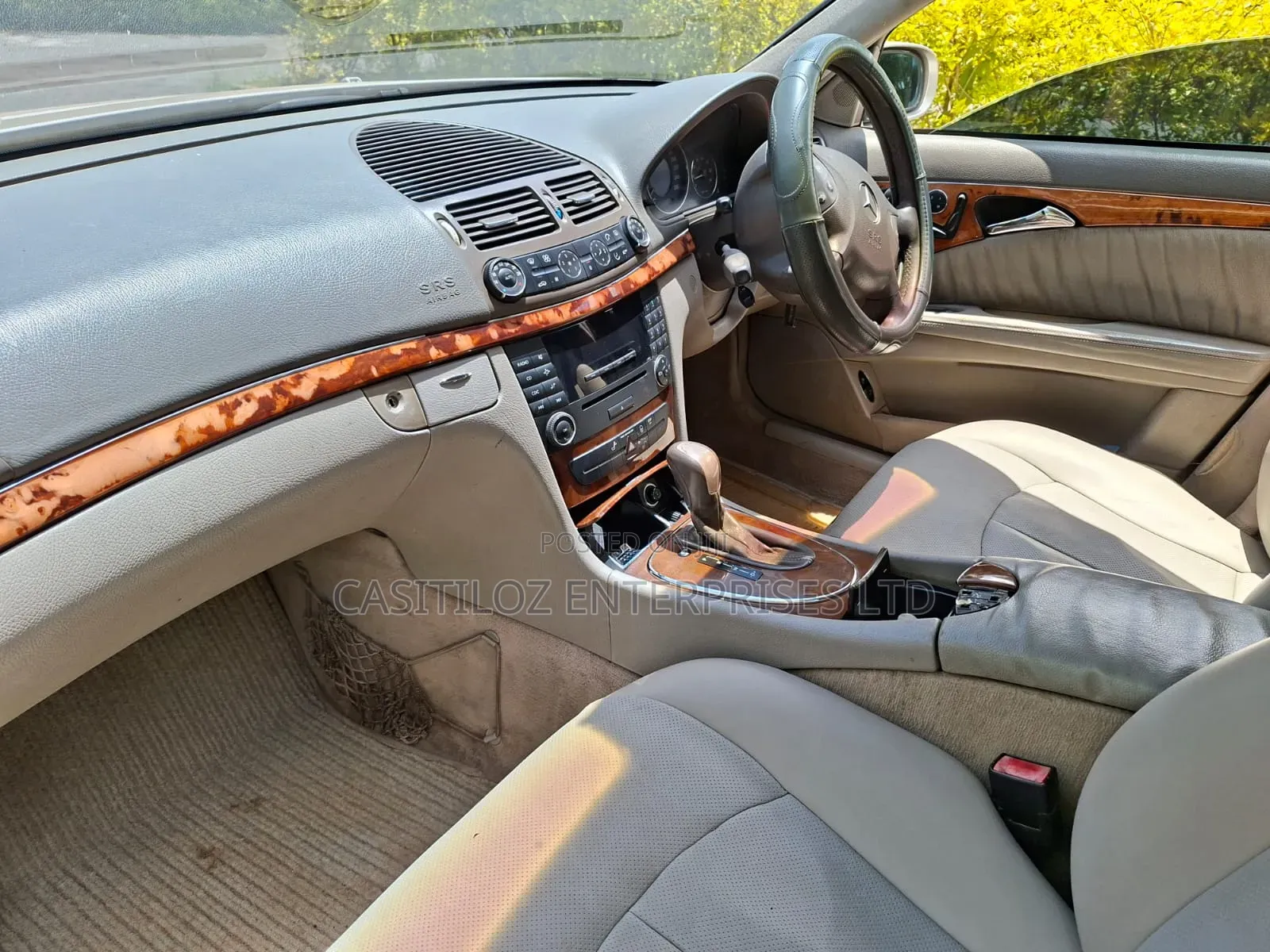 Mercedes-Benz E200 2005 Beige