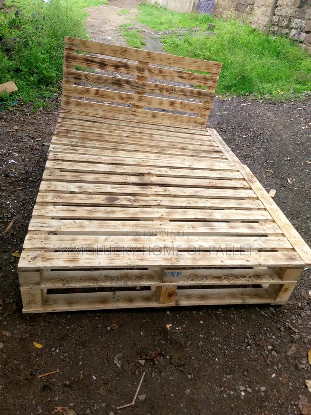 Pallet Bed. Pallet Bed 5*6 Blazed Framed Designed