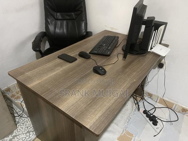 1.5m Office Desk - thumbnail 5