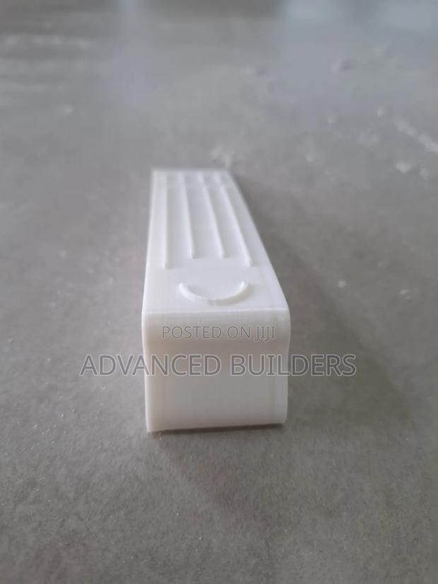 Plastic Door Stopper L110xw20xh27 - thumbnail 2