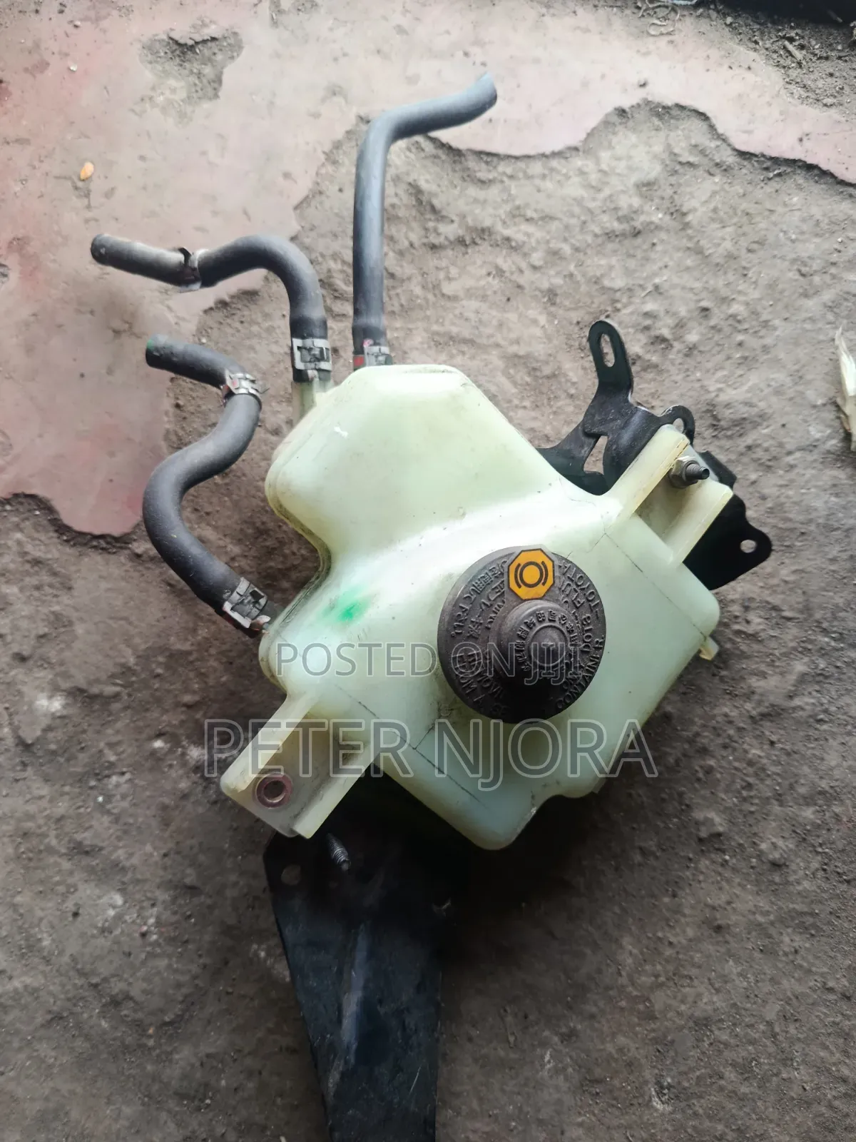 Fielder Hybrid Brake Fluid Bottle