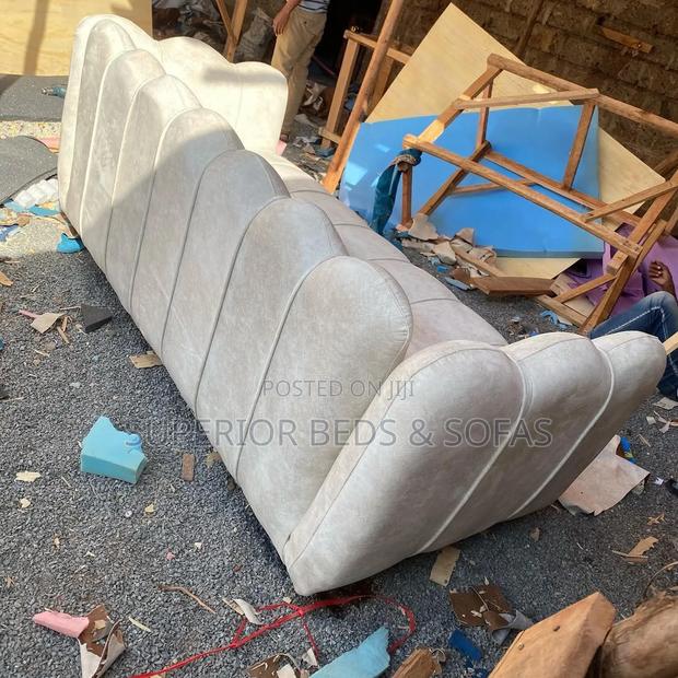 3 Seater for Sale (Cream Shell Back Sofa) - thumbnail 2