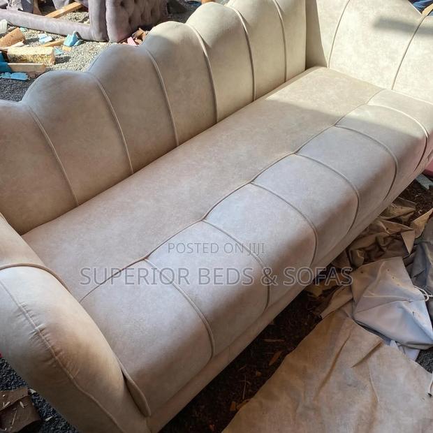 3 Seater for Sale (Cream Shell Back Sofa) - thumbnail 3
