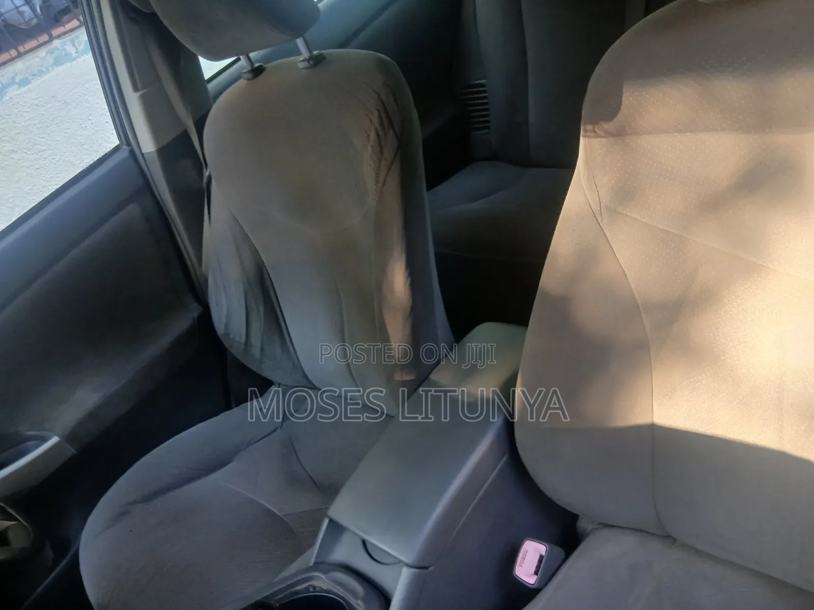 Toyota Prius IV 2011 White