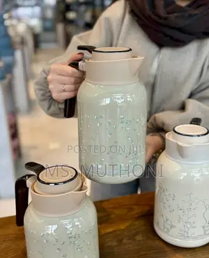 Aesthetic 2l Neutral Tone Vacuum Flasks