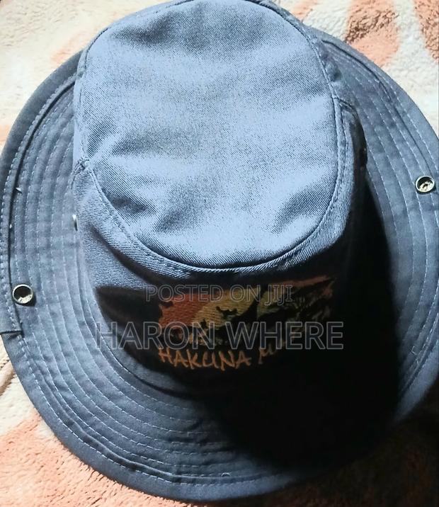 Hat Gray Great Condition - thumbnail 3