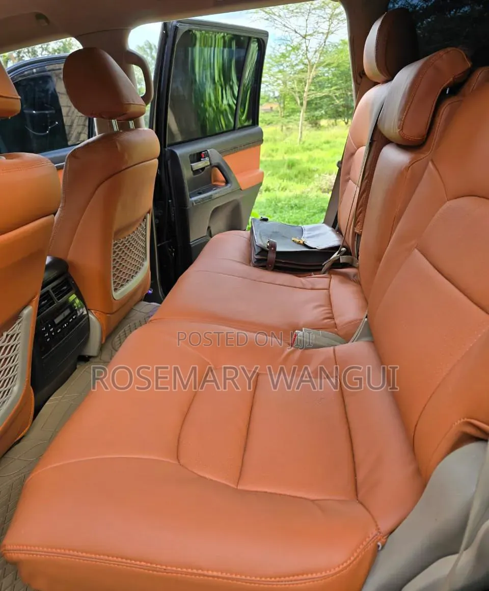Toyota Land Cruiser Prado 2016 Black