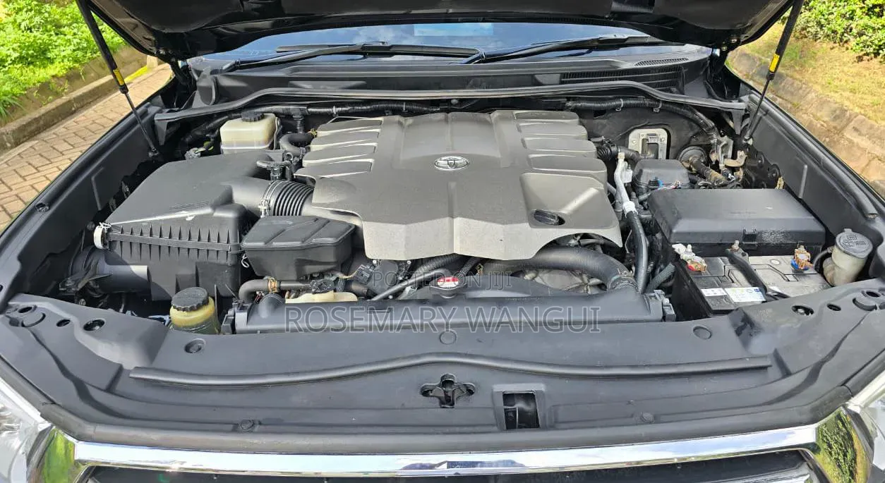 Toyota Land Cruiser Prado 2016 Black