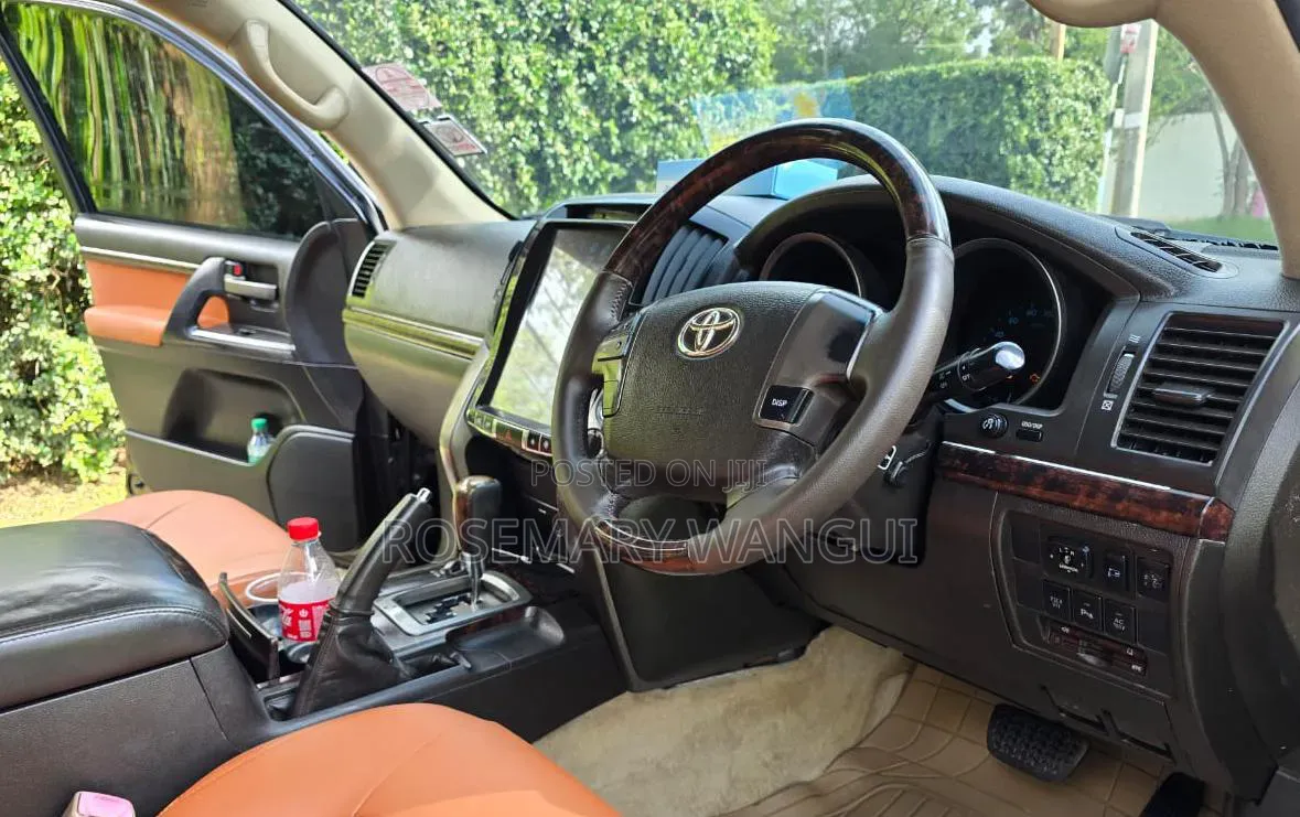 Toyota Land Cruiser Prado 2016 Black