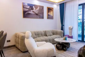 3bdrm Apartment in Kilimani, Hurlingham for sale