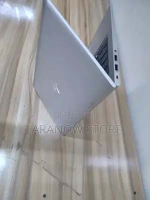 Laptop HP EliteBook 830 G8 16GB Intel Core i7 SSD 256GB